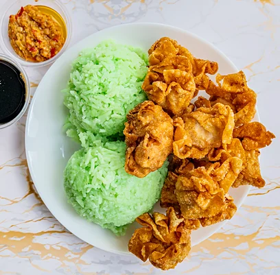 Siomai rice: fried pork siomai with pandan rice